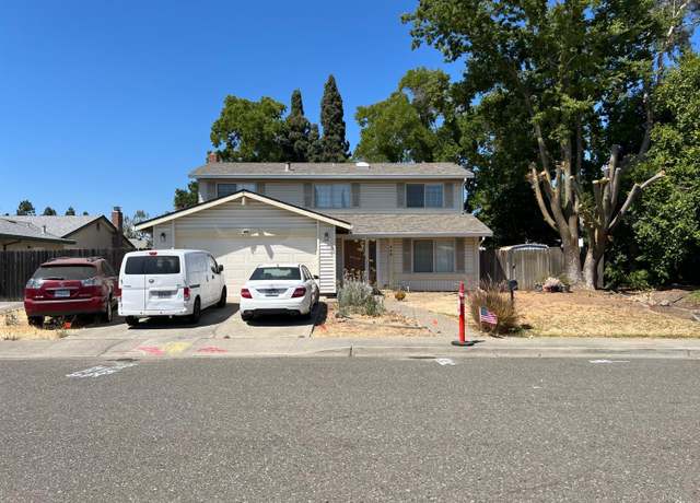 Property at 660 Berkshire Dr, Dixon, CA 95620, 4 beds, 2.5 baths
