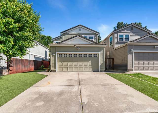 Property at 228 Stranahan Cir, Clayton, CA 94517, 3 beds, 2.5 baths