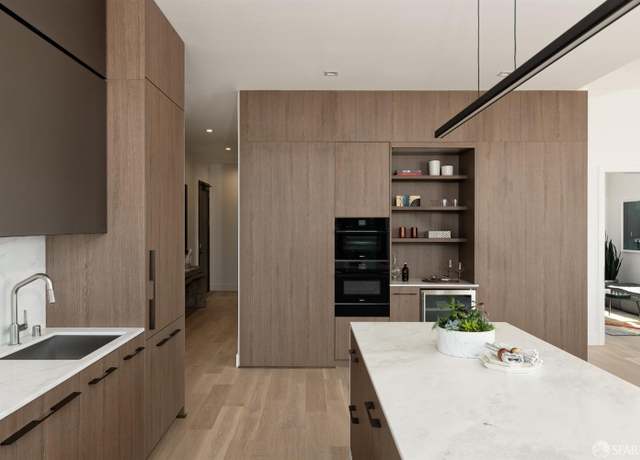 Property at 280 Spear St Unit 39A, San Francisco, CA 94105, 3 beds, 2.5 baths