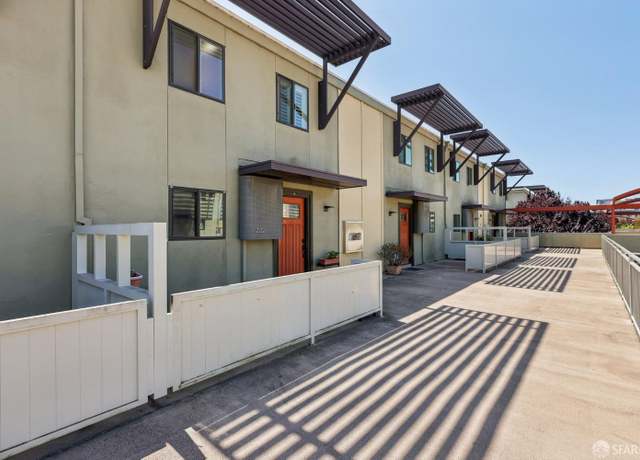 Property at 7212 Admiralty Ln, Foster City, CA 94404, 2 beds, 1.5 baths