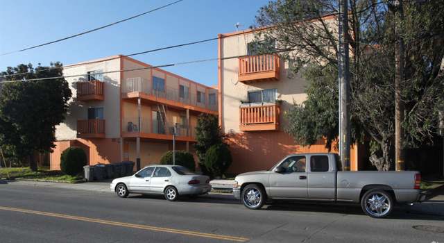 Photo of 585 Huntington Ave, San Bruno, CA 94066