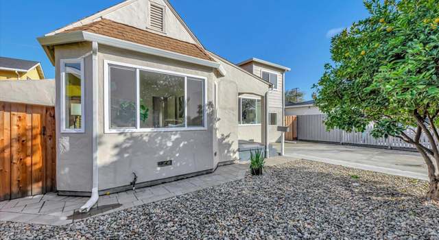 Photo of 3267 Hoover St, Redwood City, CA 94063