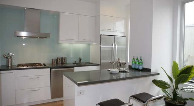 Photo of 2374 Folsom St Unit A, San Francisco, CA 94110