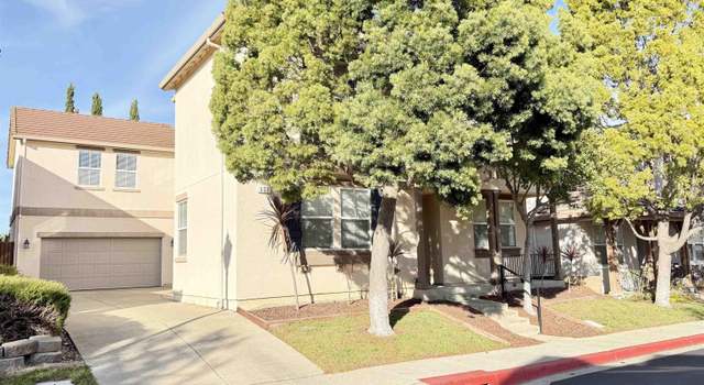 Photo of 557 Dutch Elm Dr, Hercules, CA 94547