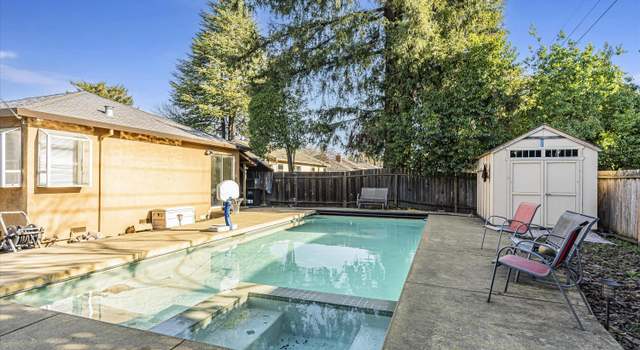 Photo of 2630 Valley Center Dr, Santa Rosa, CA 95405