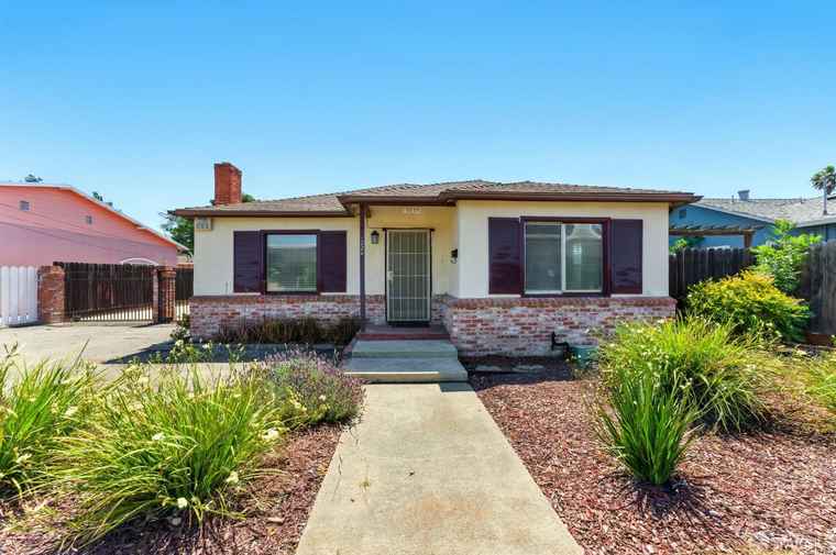 Photo of 1220 Mesa St Concord, CA 94518