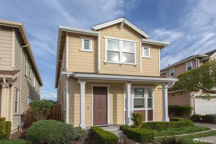 Photo of 119 Cypress St Pacifica, CA 94044