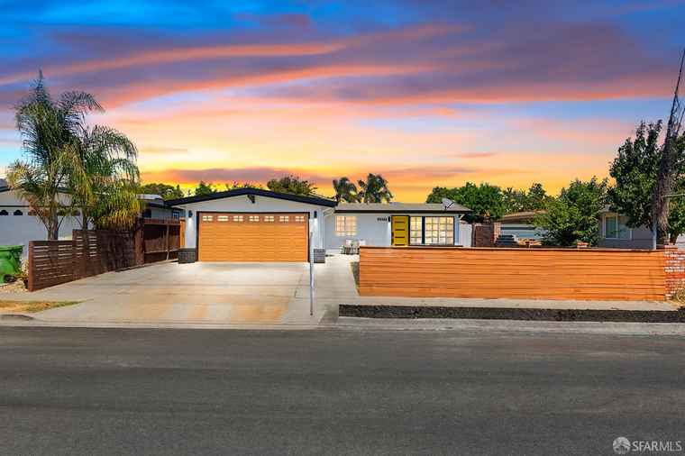 Photo of 2017 Sarasota Ln Hayward, CA 94545
