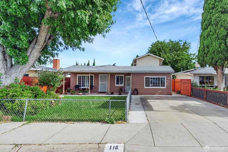 Photo of 118 Tiffany Dr Pittsburg, CA 94565
