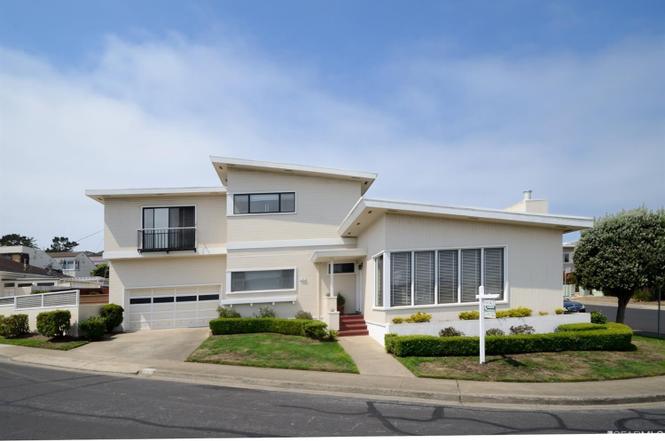 3 Eastgate Dr Daly City Ca 94015 Mls 461381 Redfin