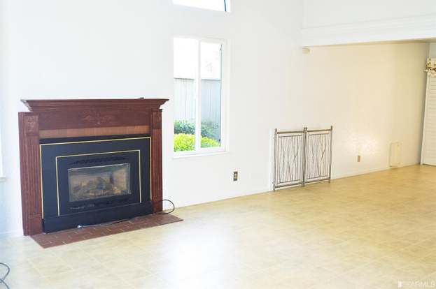 2113 Cedar Ridge Dr Stockton Ca 95207 Mls 486098 Redfin