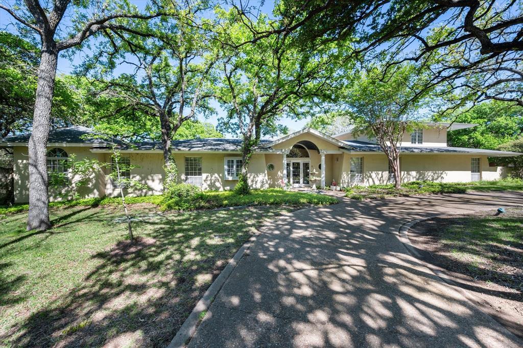 8 Twin Lakes Ct, Dalworthington Gardens, TX 76016 | MLS# 20583504 | Redfin