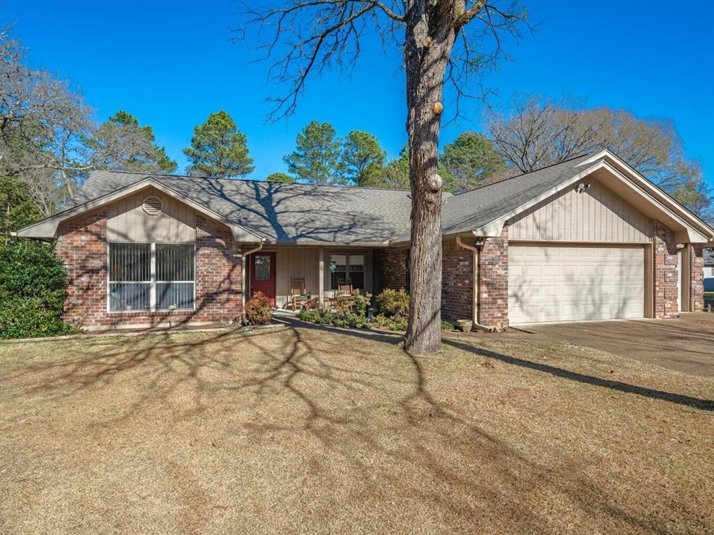 362 Meadow View Path, Holly Lake Ranch, TX 75765 | MLS# 14739544 | Redfin