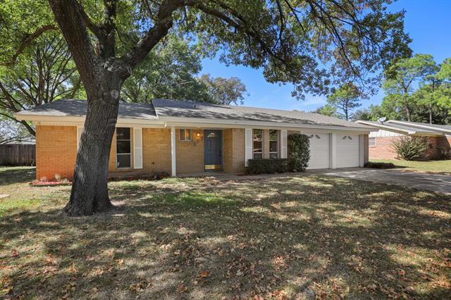 217 Glenn Dr, Hurst, TX 76053 | MLS# 14452662 | Redfin