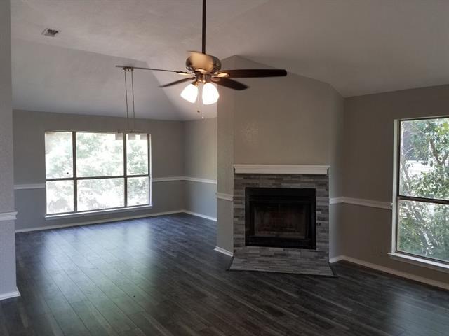 6003 Ashcreek Ct Arlington Tx 76018 4 Beds 2 Baths