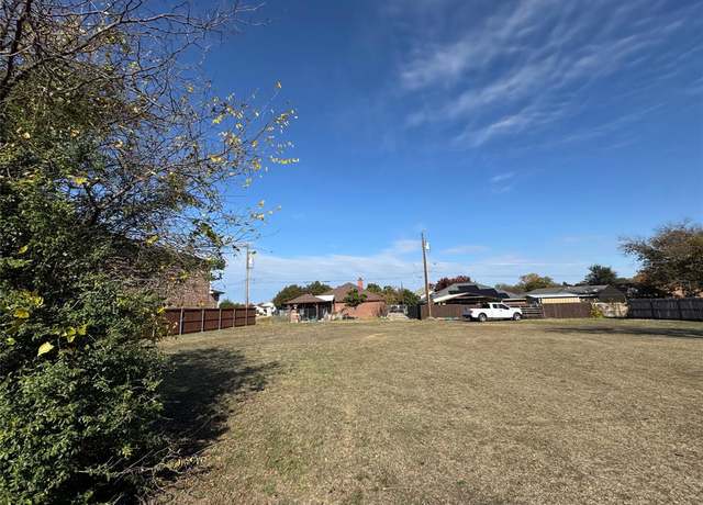 Property at 4535 Ginger Ave, Dallas, TX 75211