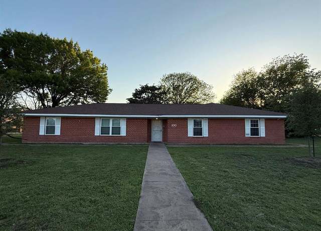 Property at 100 Russell St, Lorena, TX 76655, 3 beds, 2.5 baths