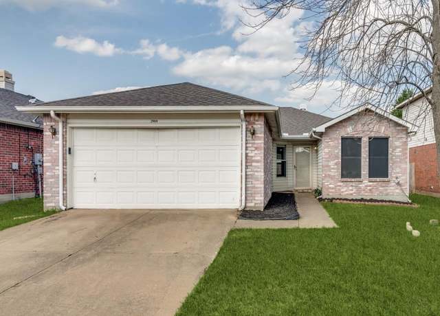 Property at 2900 Quail Run Dr, Mesquite, TX 75149, 3 beds, 2 baths