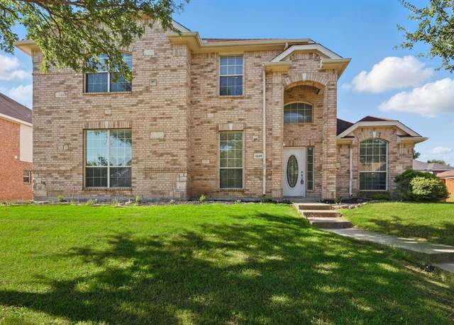 Property at 1228 Carriage Creek Dr, Desoto, TX 75115, 4 beds, 2.5 baths