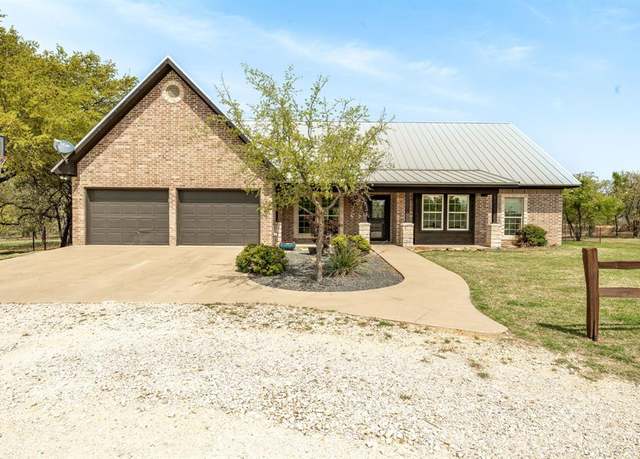 Property at 1445 County Road 428 B, Stephenville, TX 76401, 3 beds, 2.5 baths