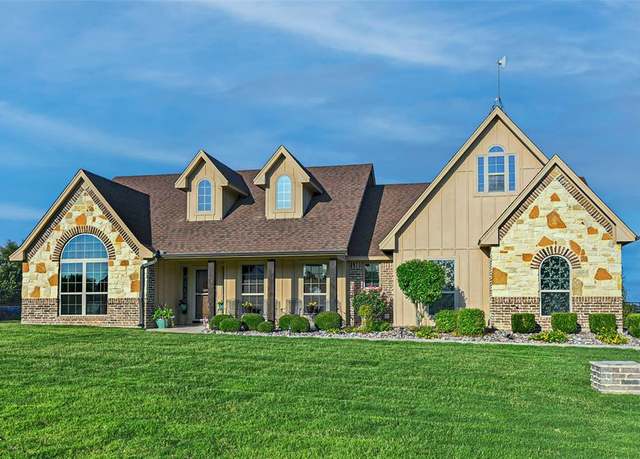 Property at 125 Summer Stone Ct, Weatherford, TX 76087, 3 beds, 2.5 baths