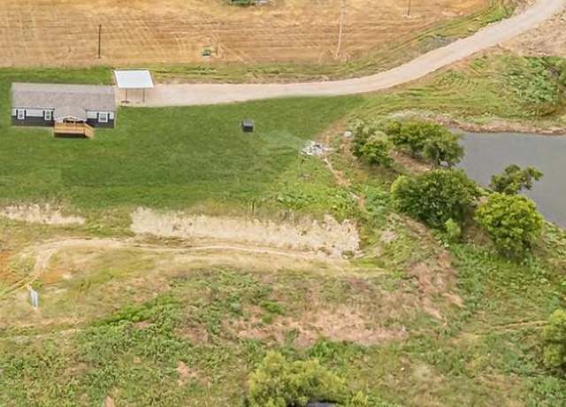 Property at 108 Draven Dr, Springtown, TX 76082, 5 beds, 3 baths