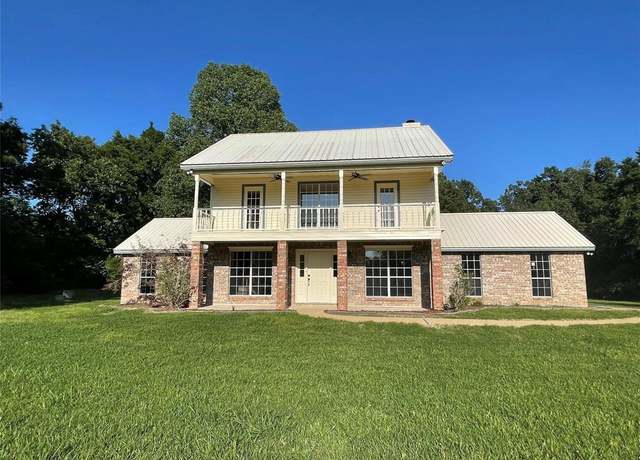 Property at 7336 N Lakeshore Dr, Shreveport, LA 71107, 4 beds, 2.5 baths
