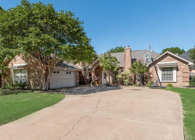 Property at 7020 Live Oak Dr, North Richland Hills, TX 76182, 3 beds, 2 baths