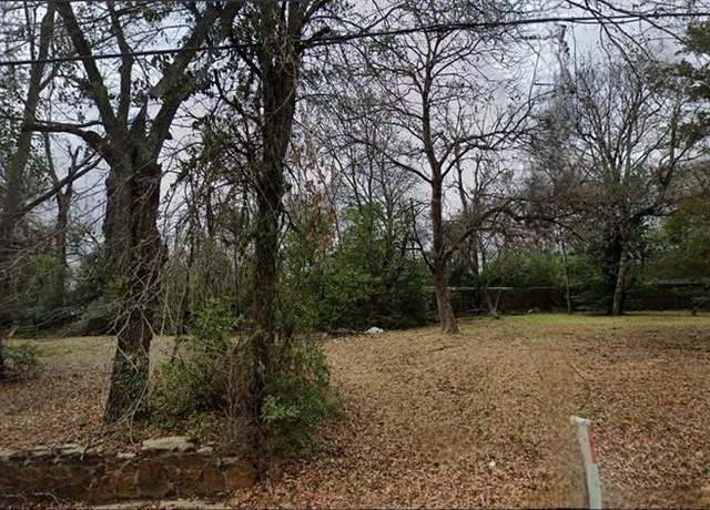 Property at 1303 W Lollar St, Tyler, TX 75702