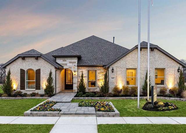 Property at 1104 Cascades Dr, Justin, TX 76247, 4 beds, 3 baths