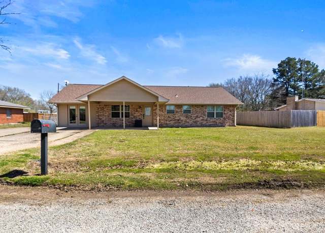 Property at 115 Brooks Dr, Bogata, TX 75417, 3 beds, 1 bath