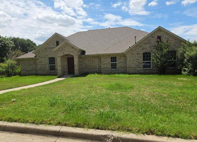 Property at 3648 Bluegrass Dr, Grand Prairie, TX 75052, 4 beds, 3 baths