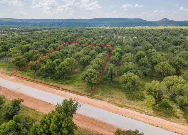 Property at 2155 E Landings N, Granbury, TX 76049