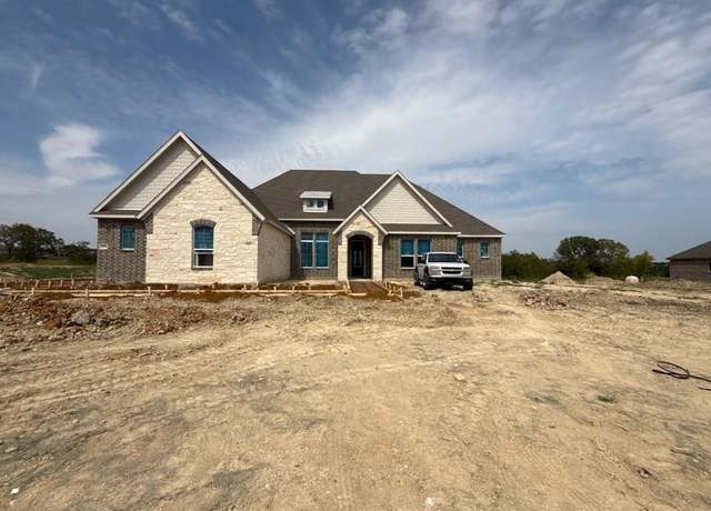 Property at 404 Indian Creek Rd, Van Alstyne, TX 75495, 3 beds, 3.5 baths