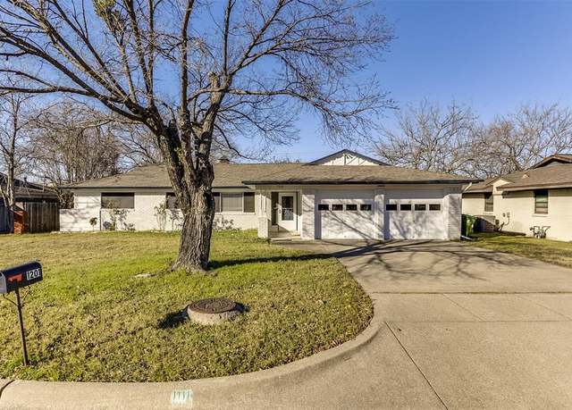 Property at 1201 Desiree Ln, Hurst, TX 76053, 3 beds, 2 baths