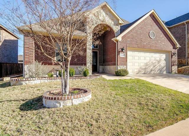 Property at 11316 Early Creek Ln, Fort Worth, TX 76108, 4 beds, 3 baths