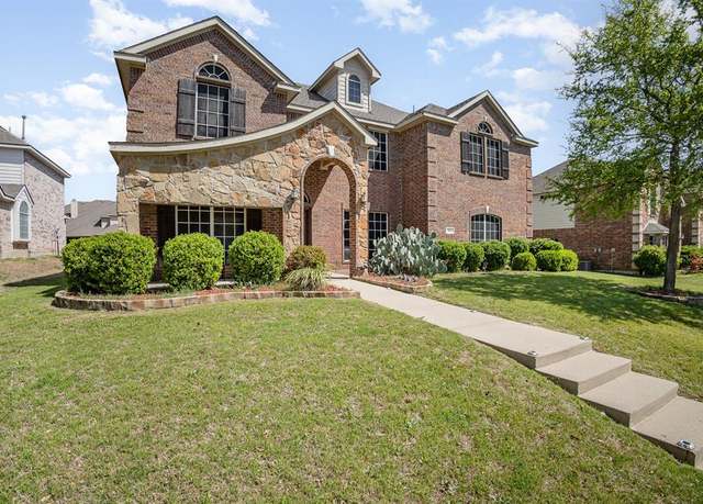 Property at 104 Hartley Ln, Red Oak, TX 75154, 5 beds, 3.5 baths