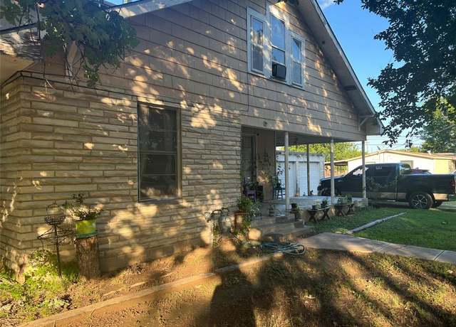 Property at 208 Erie St, Cleburne, TX 76031, 3 beds, 2 baths