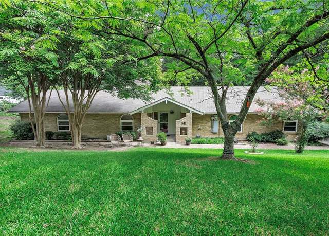 Property at 511 W Red Bird Ln, Duncanville, TX 75116, 3 beds, 2 baths