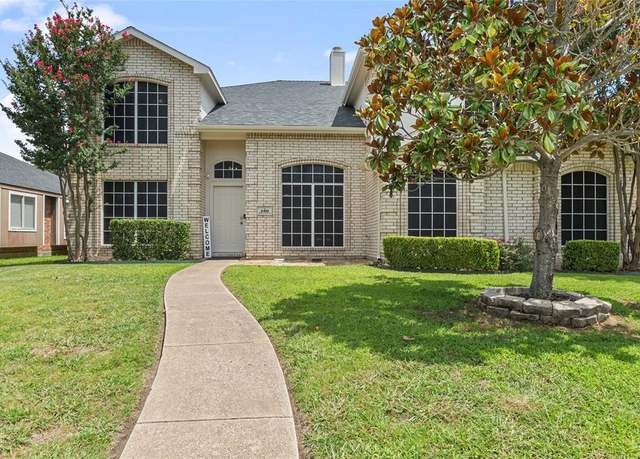 Property at 130 Blanchard Dr, Rockwall, TX 75032, 5 beds, 2.5 baths