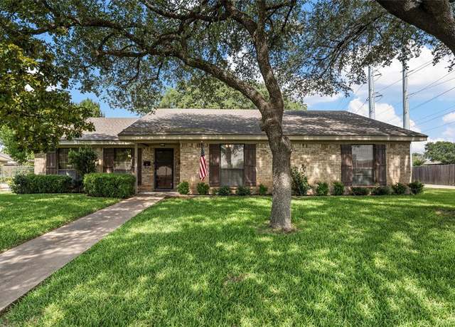 Property at 807 N 66th St, Waco, TX 76710, 3 beds, 2 baths