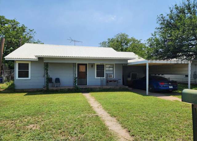 Property at 507 Tinkle St, Winters, TX 79567, 3 beds, 1 bath