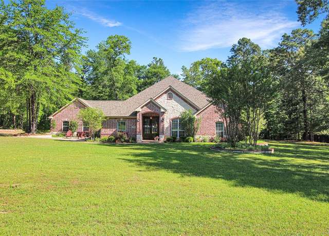 Property at 24130 Stallion Park Pl, Lindale, TX 75771, 3 beds, 2.5 baths