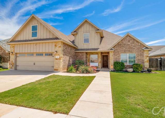Property at 7117 Mcleod Dr, Abilene, TX 79602, 4 beds, 3 baths