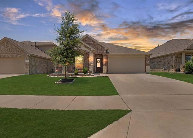Property at 1700 Adams Dr, Little Elm, TX 75068, 4 beds, 2 baths