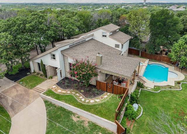 Property at 3610 Green Meadow Ln, Flower Mound, TX 75022, 3 beds, 3 baths