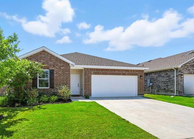 Property at 1545 Shadow Hawk Dr, Fort Worth, TX 76052, 3 beds, 2 baths