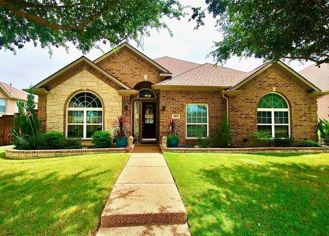 Property at 404 Rainier St, Desoto, TX 75115, 4 beds, 2.5 baths