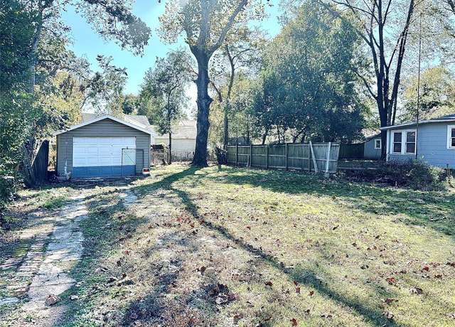 Property at 223 E Fairview St, Shreveport, LA 71104