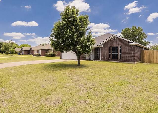 Property at 307 Apache Trl, Alvarado, TX 76009, 4 beds, 2 baths
